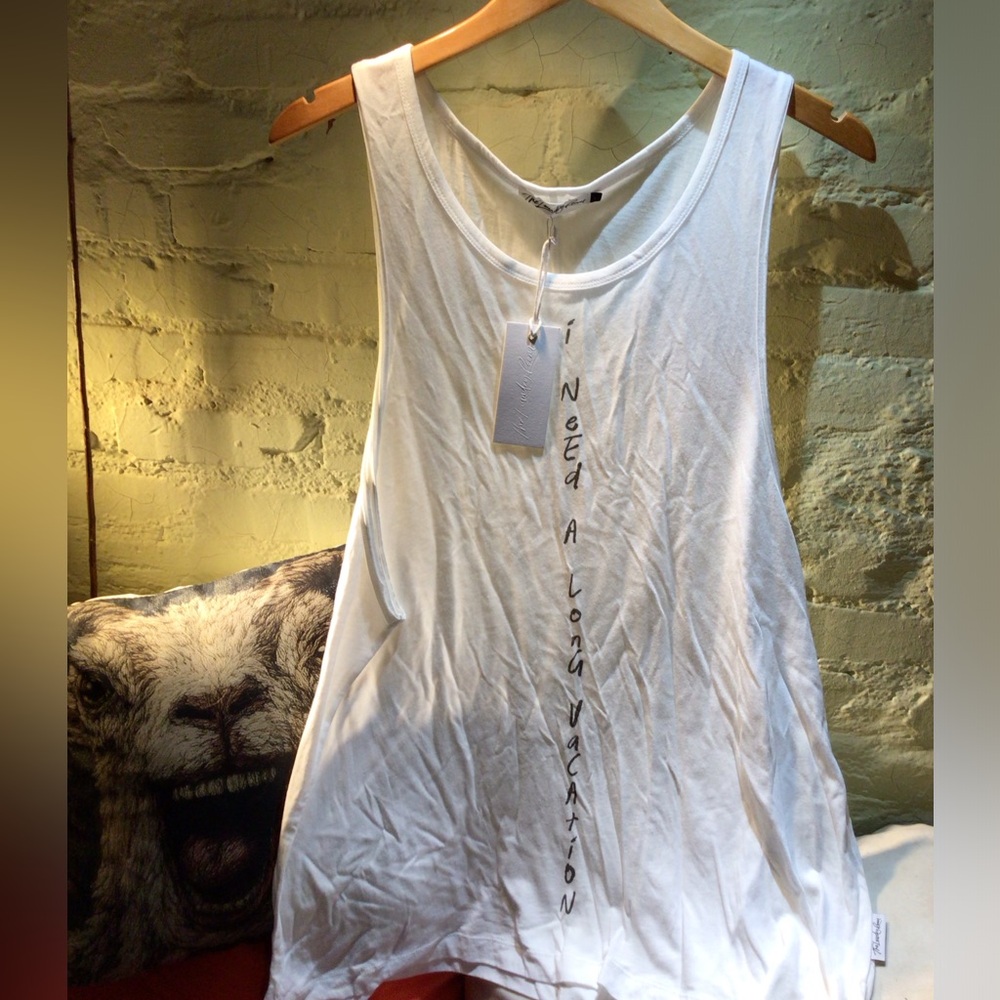 NEW! The Laundry Room Vacation tank